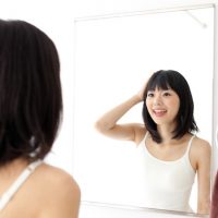 増毛エクステ後の女性