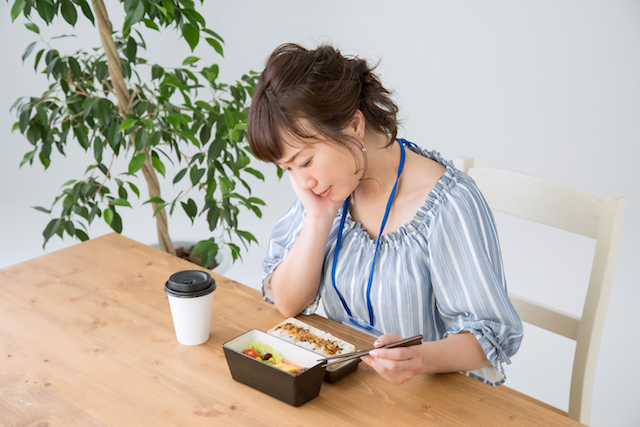 食欲不振